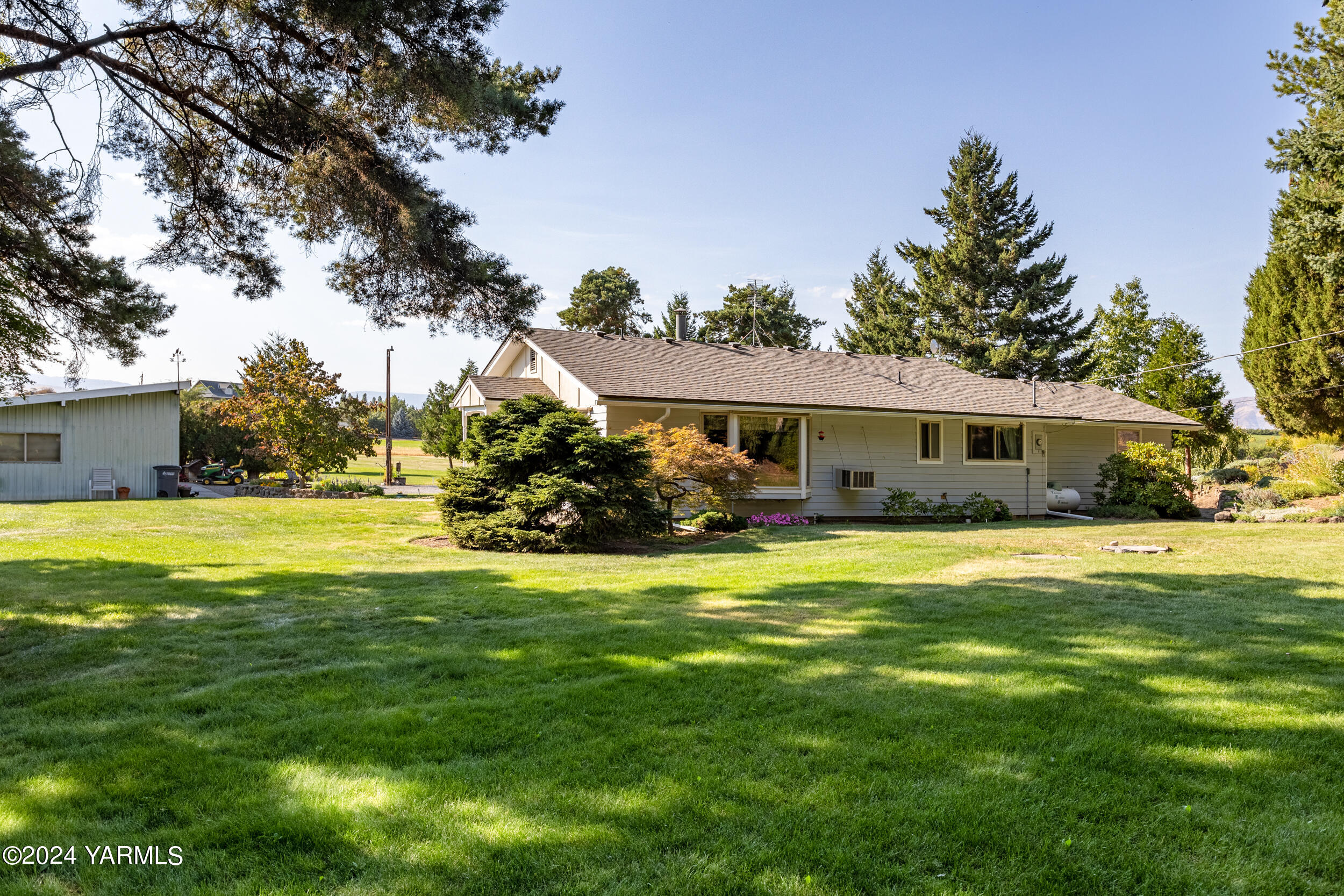 4590 Naches Heights Rd