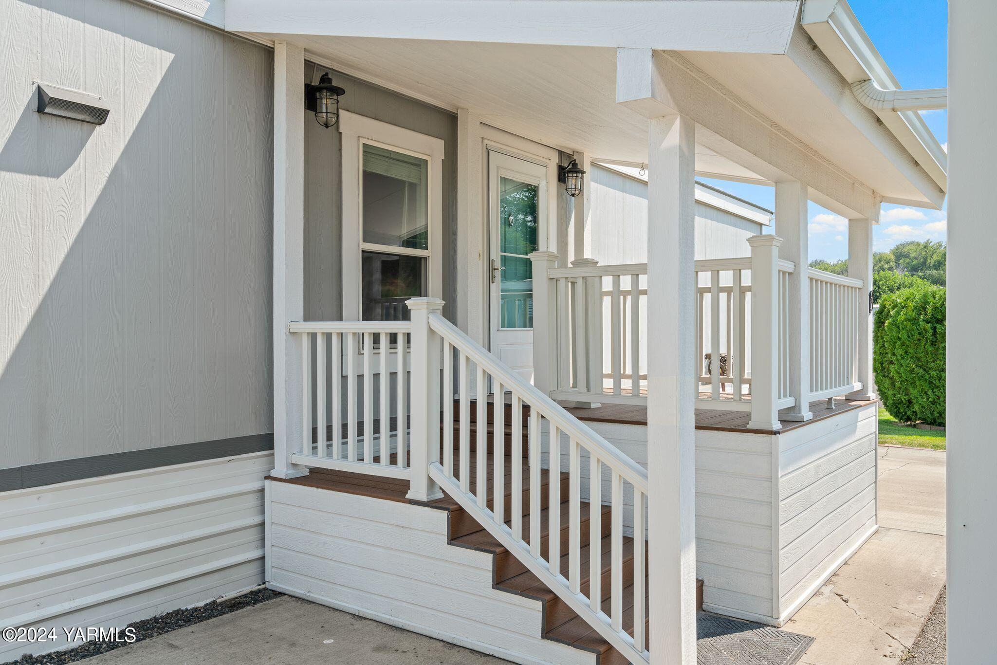 3601 Castlevale Rd Unit: 18
