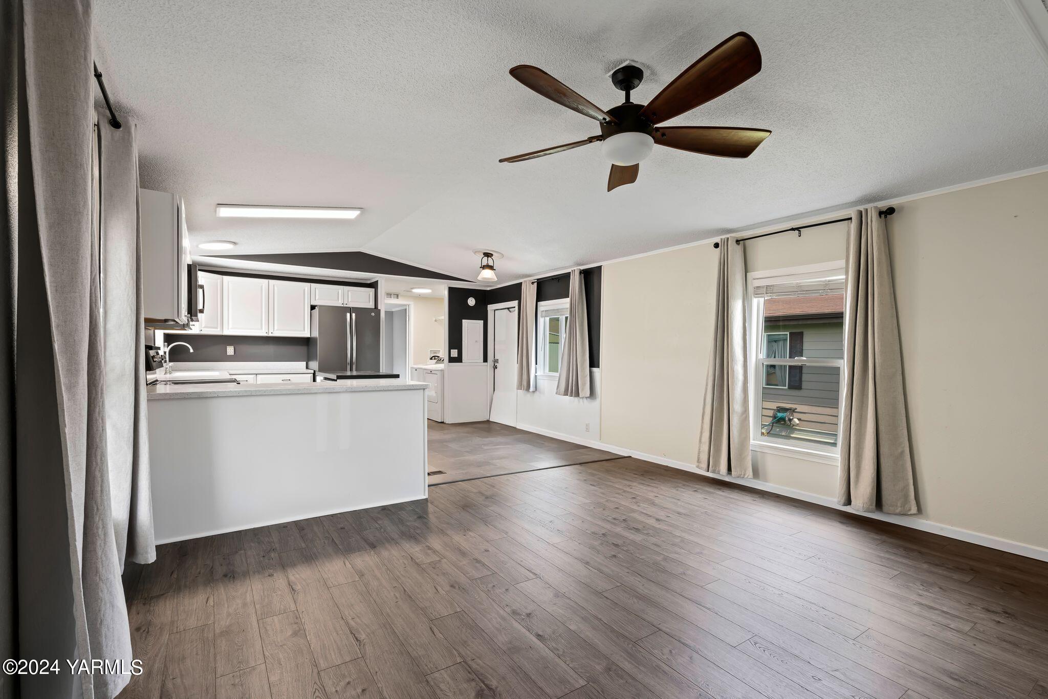 3601 Castlevale Rd Unit: 18