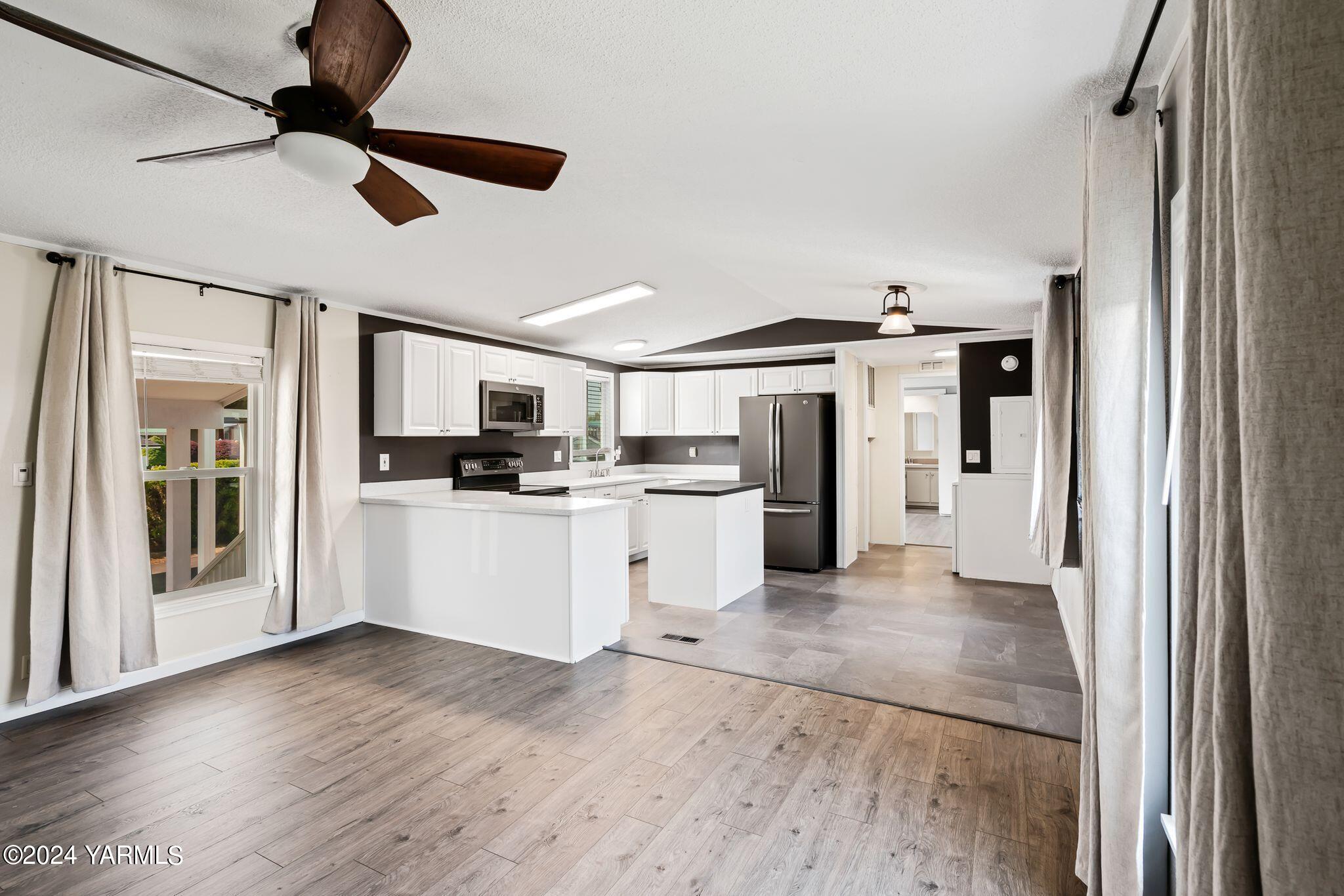 3601 Castlevale Rd Unit: 18