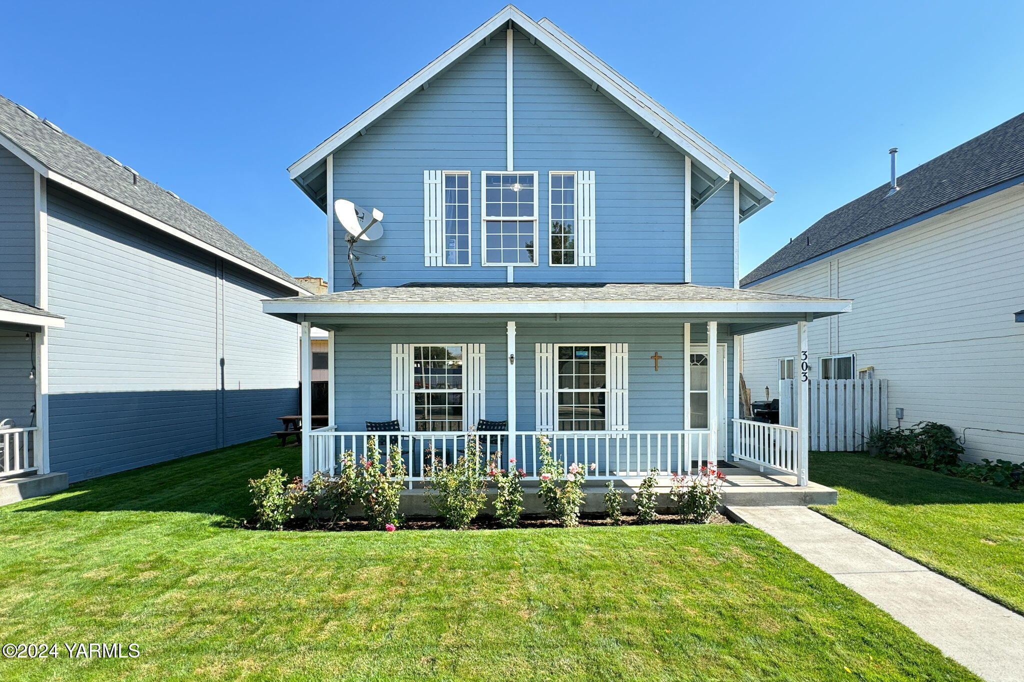 303 E Moxee Ave