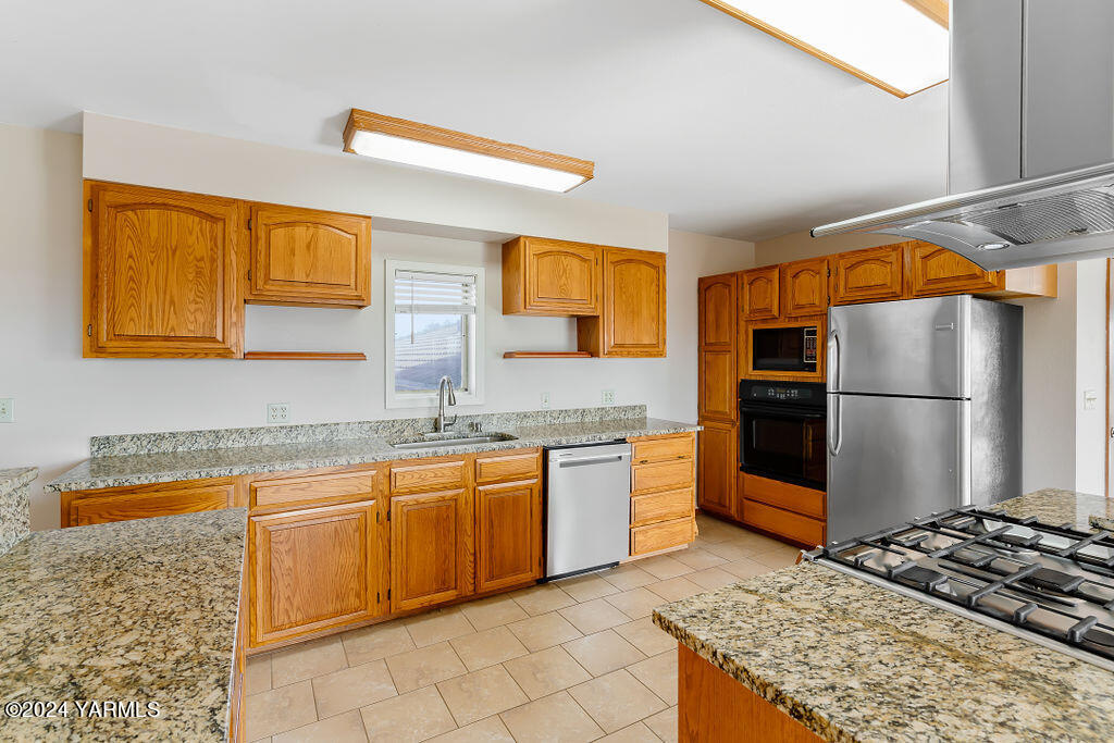 360 High Valley View St
