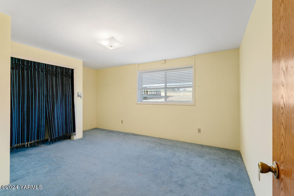 360 High Valley View St