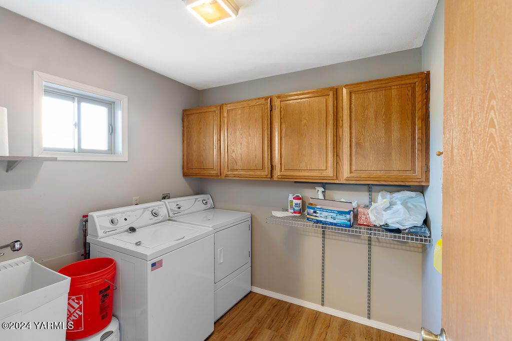 360 High Valley View St
