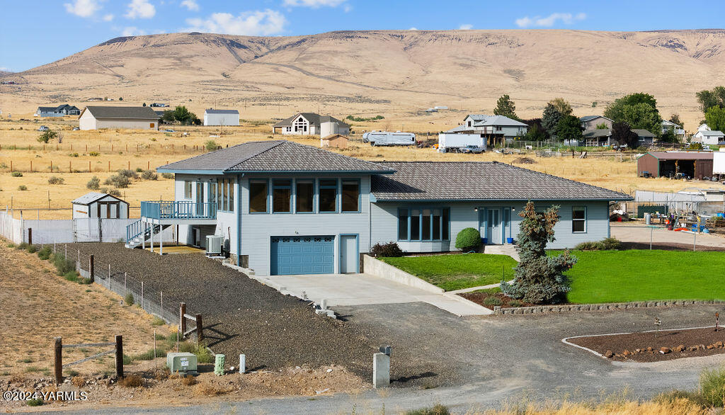 360 High Valley View St