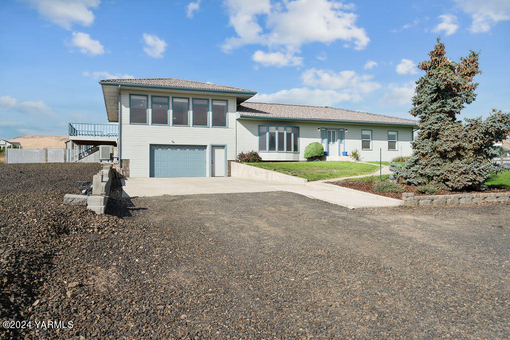360 High Valley View St