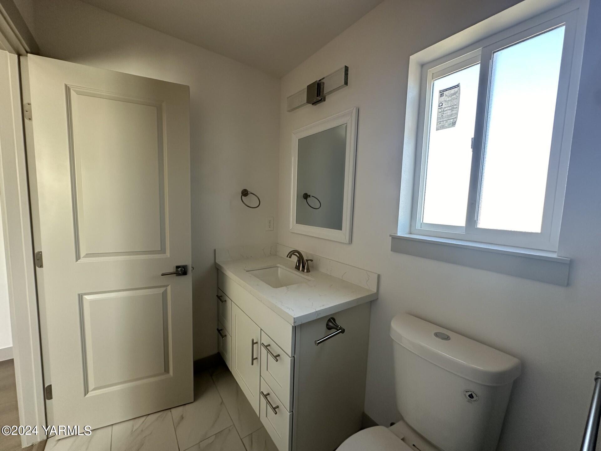 801 N 24th Ave Unit: 1&2