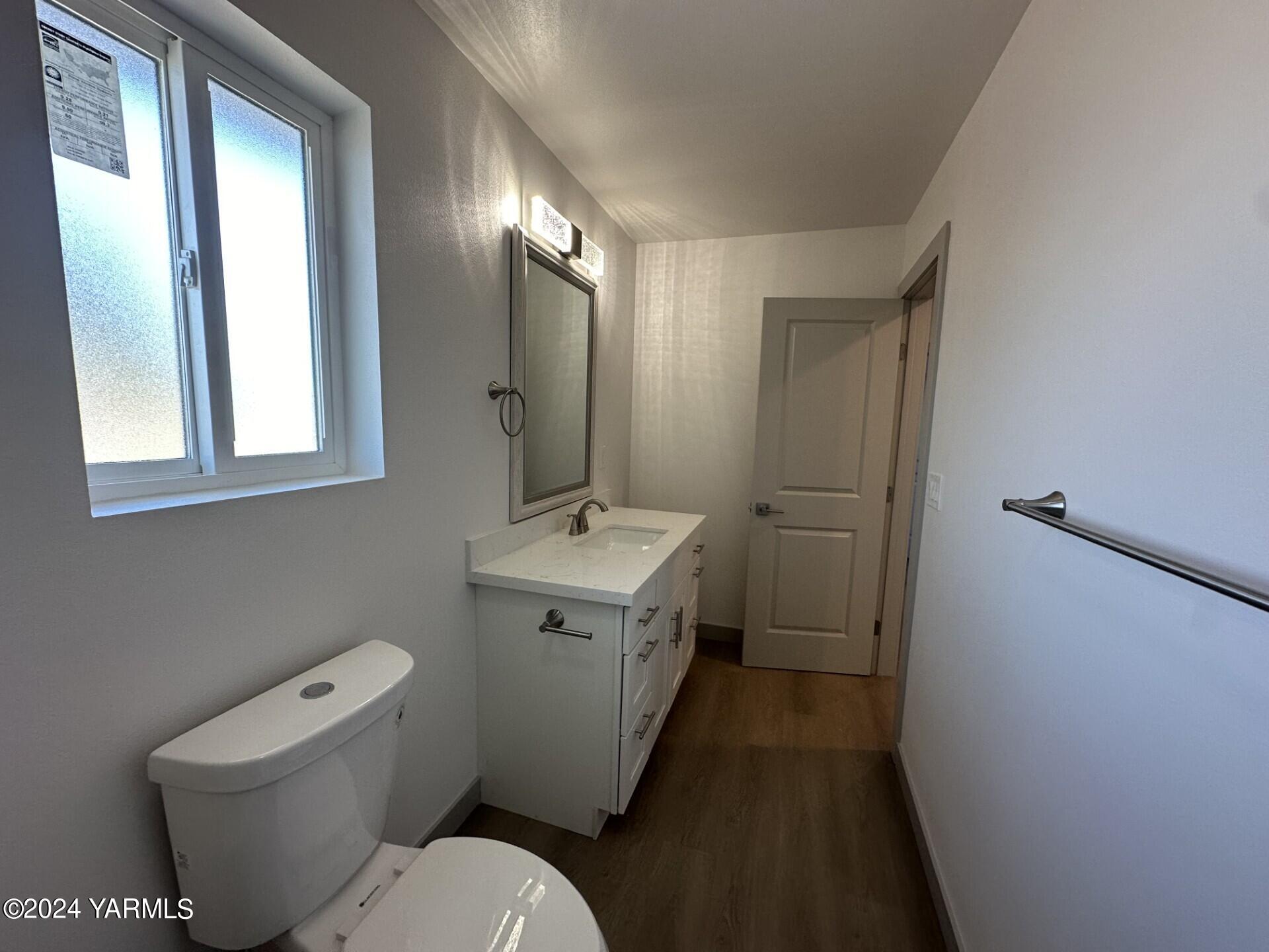 801 N 24th Ave Unit: 1&2
