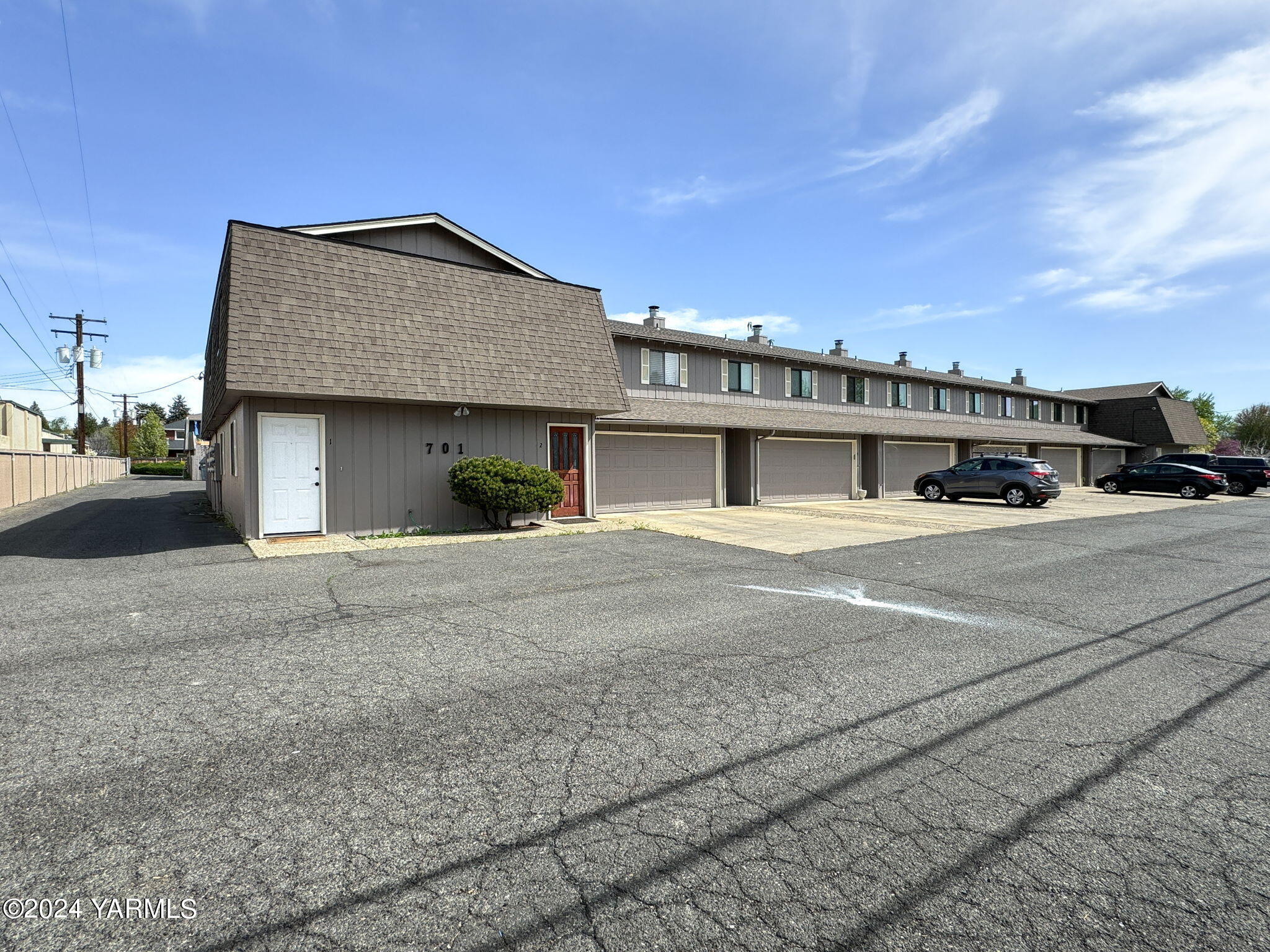 701 S 38th Ave Unit: 1