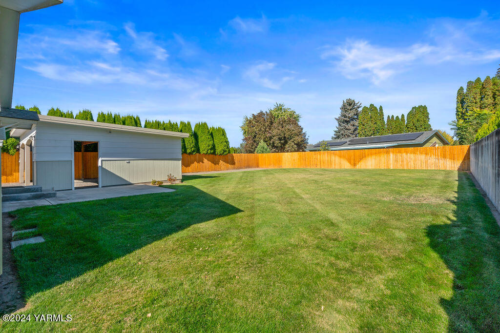 7803 W Nob Hill Blvd
