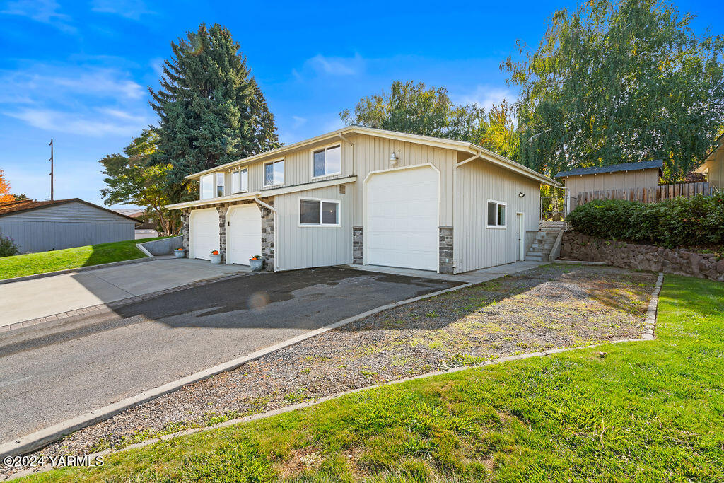 1008 W Naches Ave