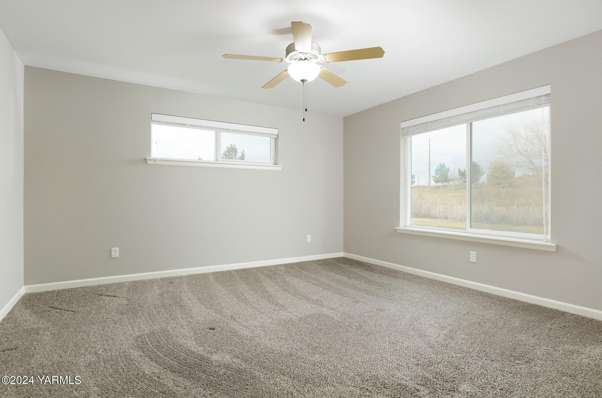 8011 Vialago Pky