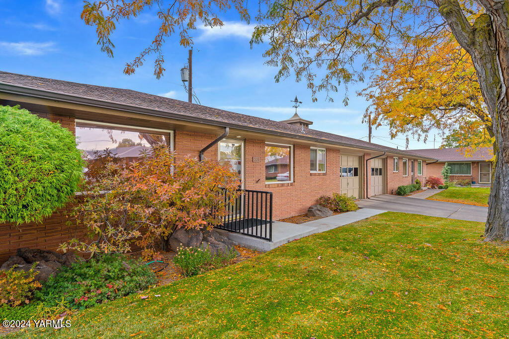 316 N 38th Ave