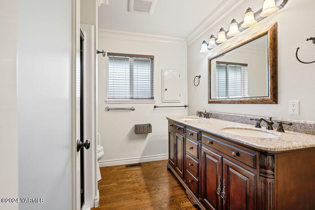 316 N 38th Ave