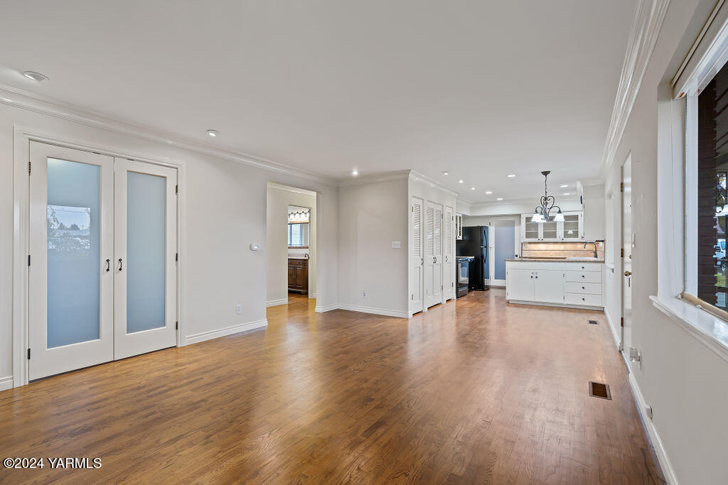 316 N 38th Ave