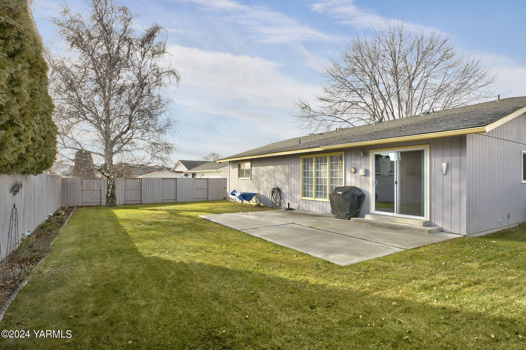 701 S 54th Ave