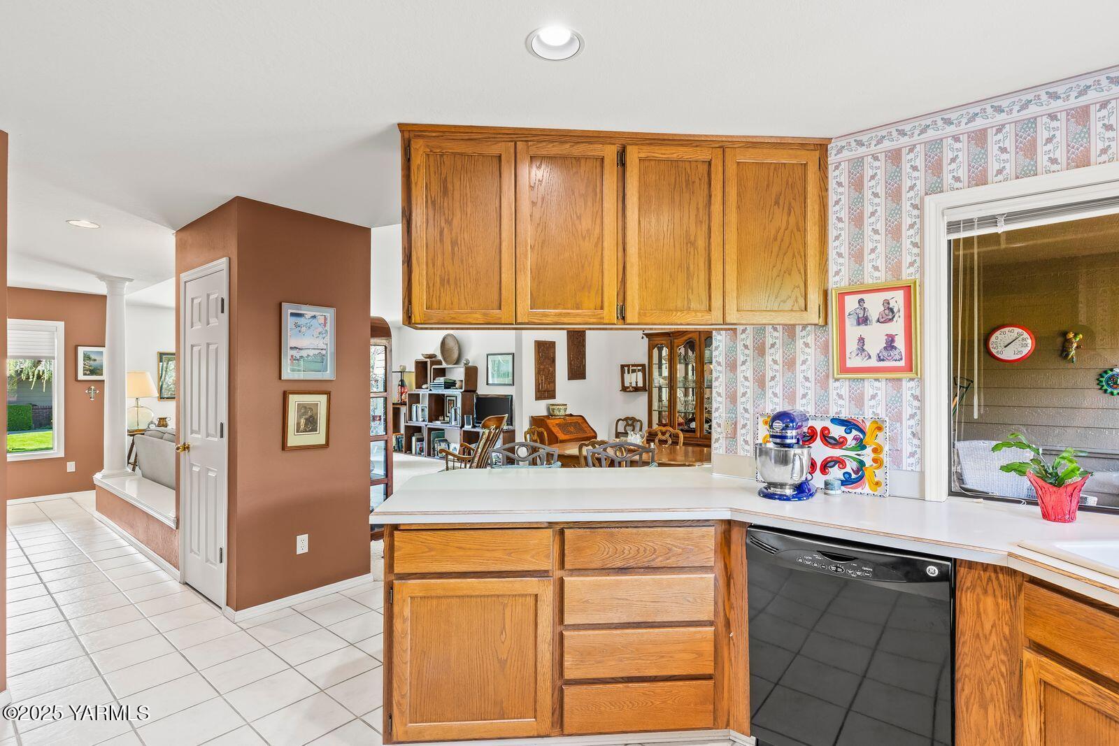 101 N 48th Ave Unit: 6B