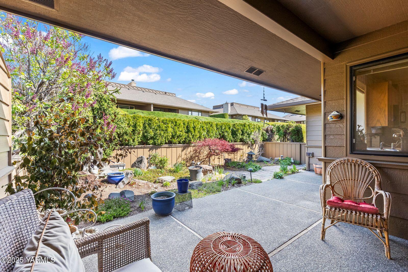 101 N 48th Ave Unit: 6B