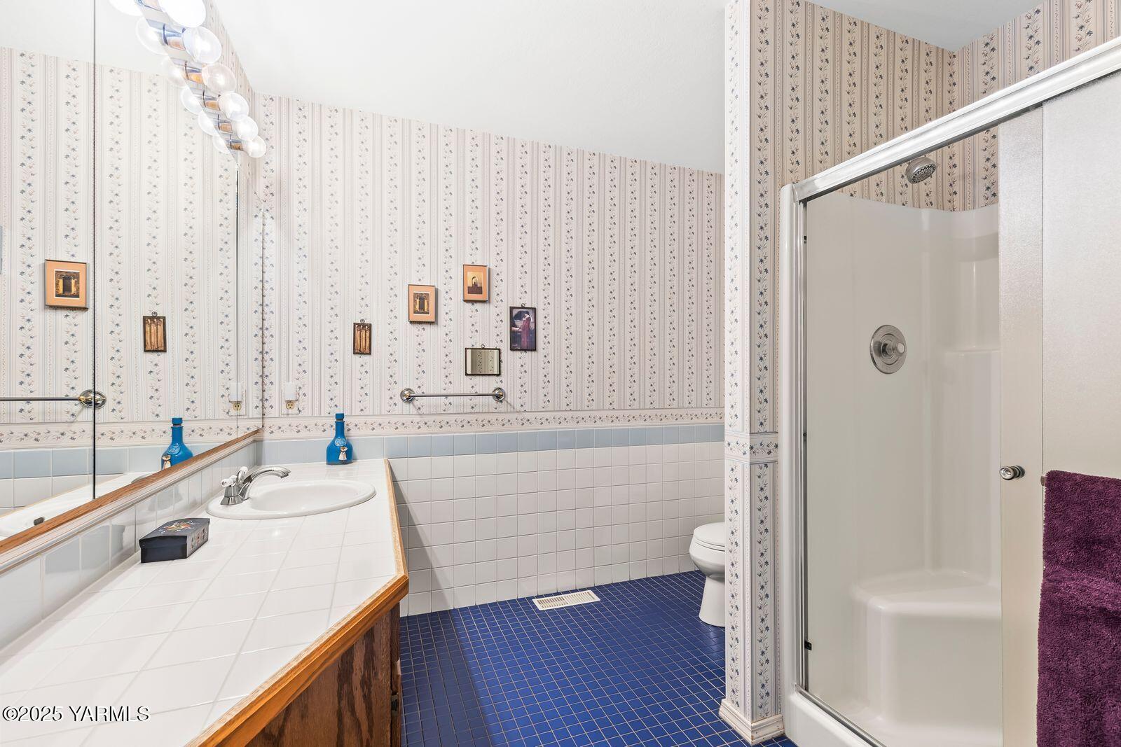 101 N 48th Ave Unit: 6B