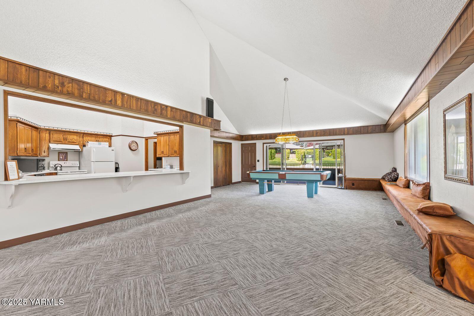 101 N 48th Ave Unit: 6B
