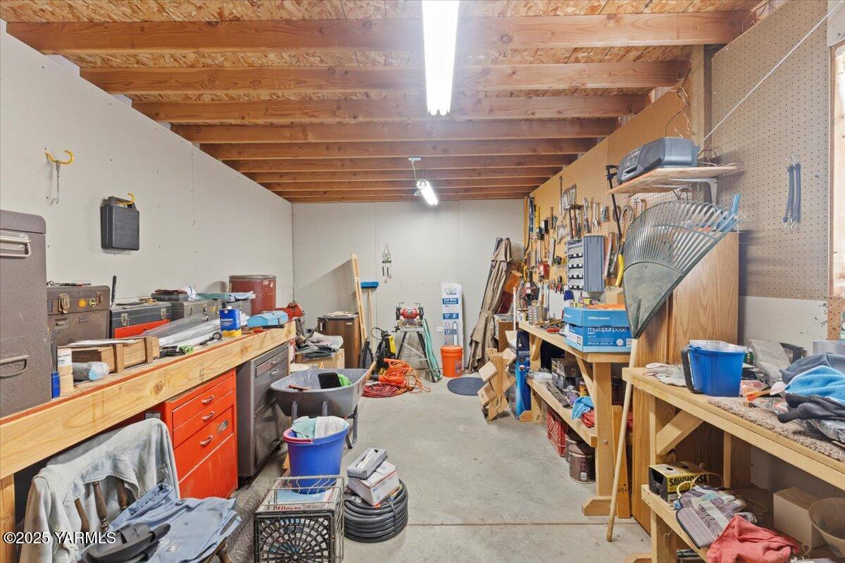 707 Moody Rd