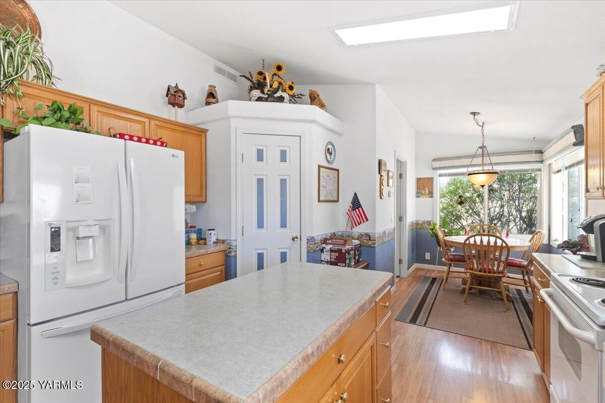 707 Moody Rd