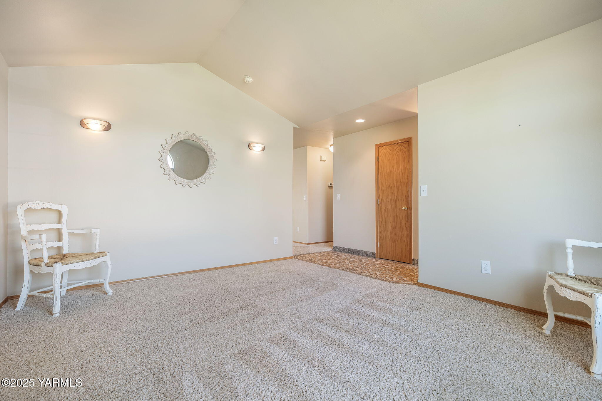 19 N 86th Ave