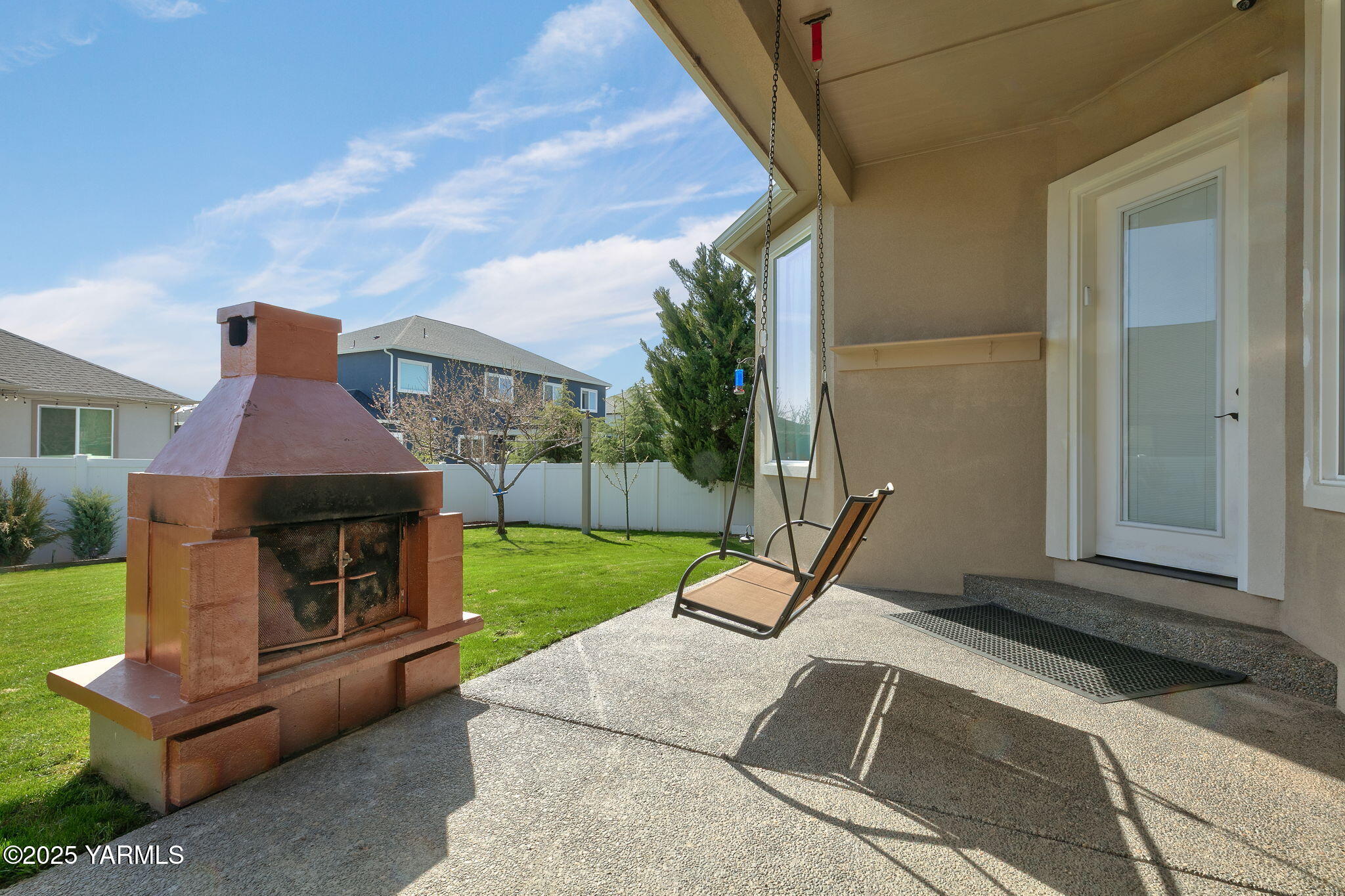 2109 S 75th Ave