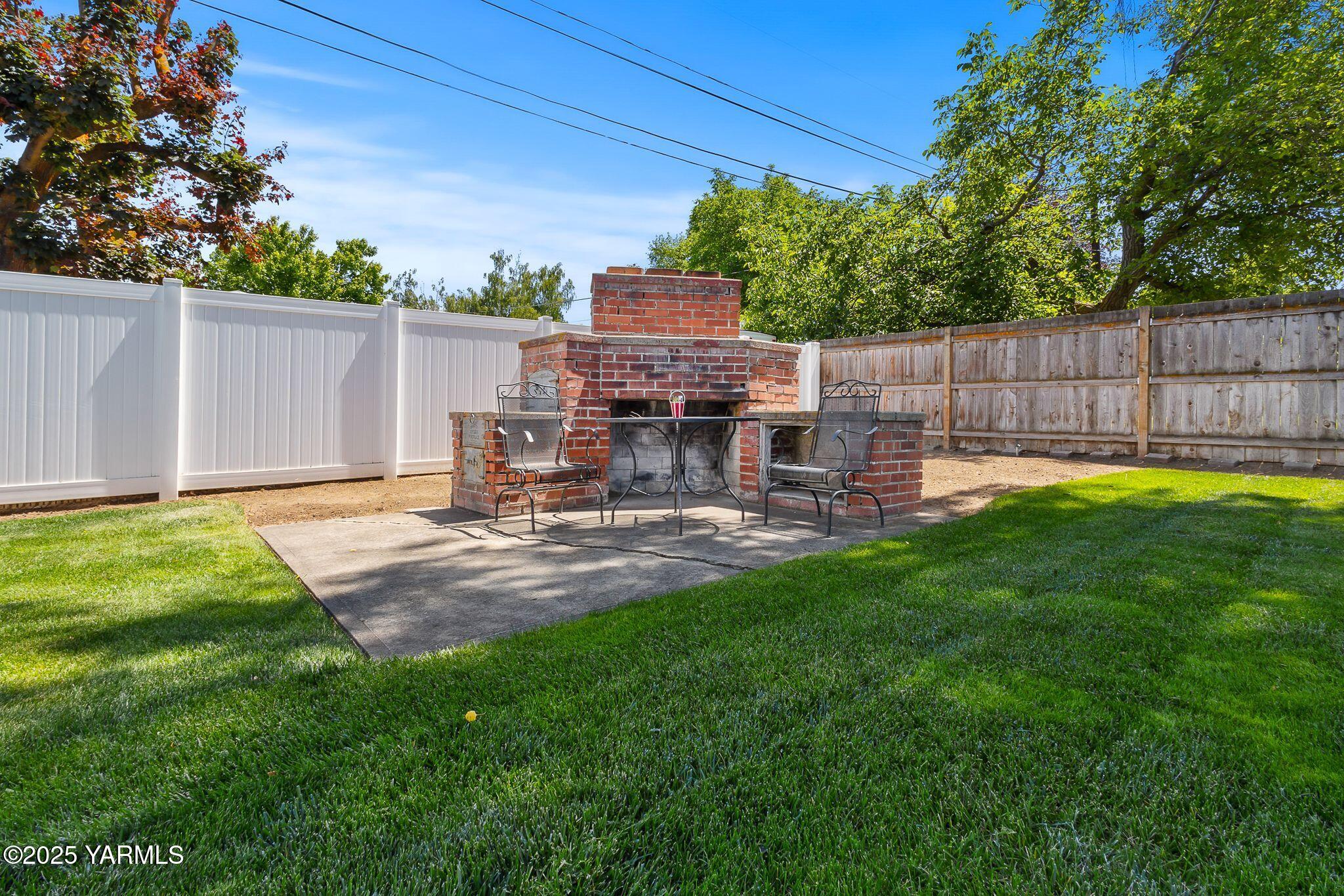 3106 Summitview Ave
