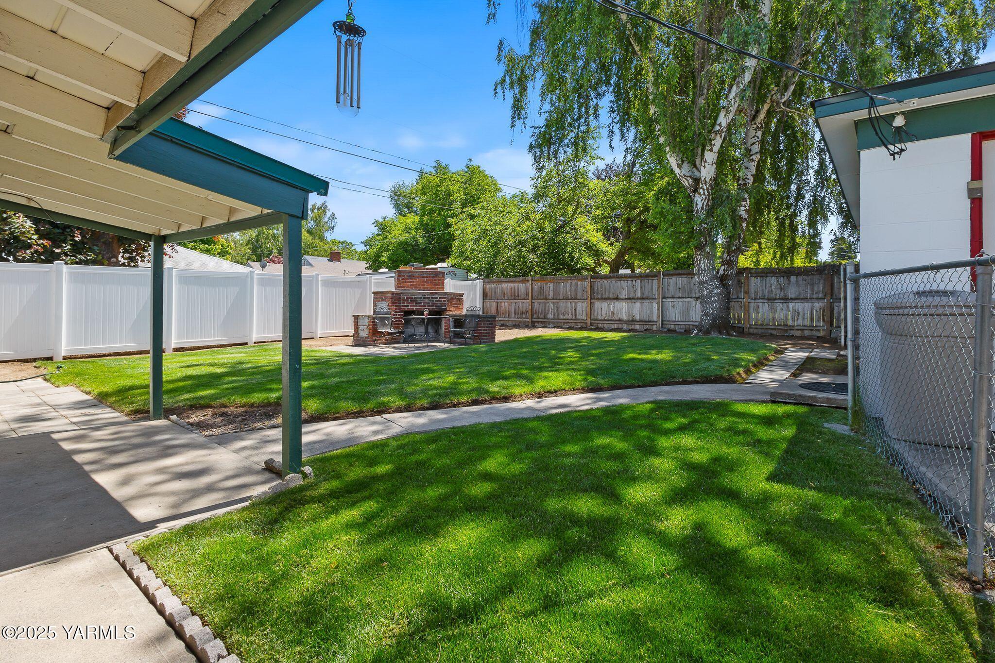3106 Summitview Ave