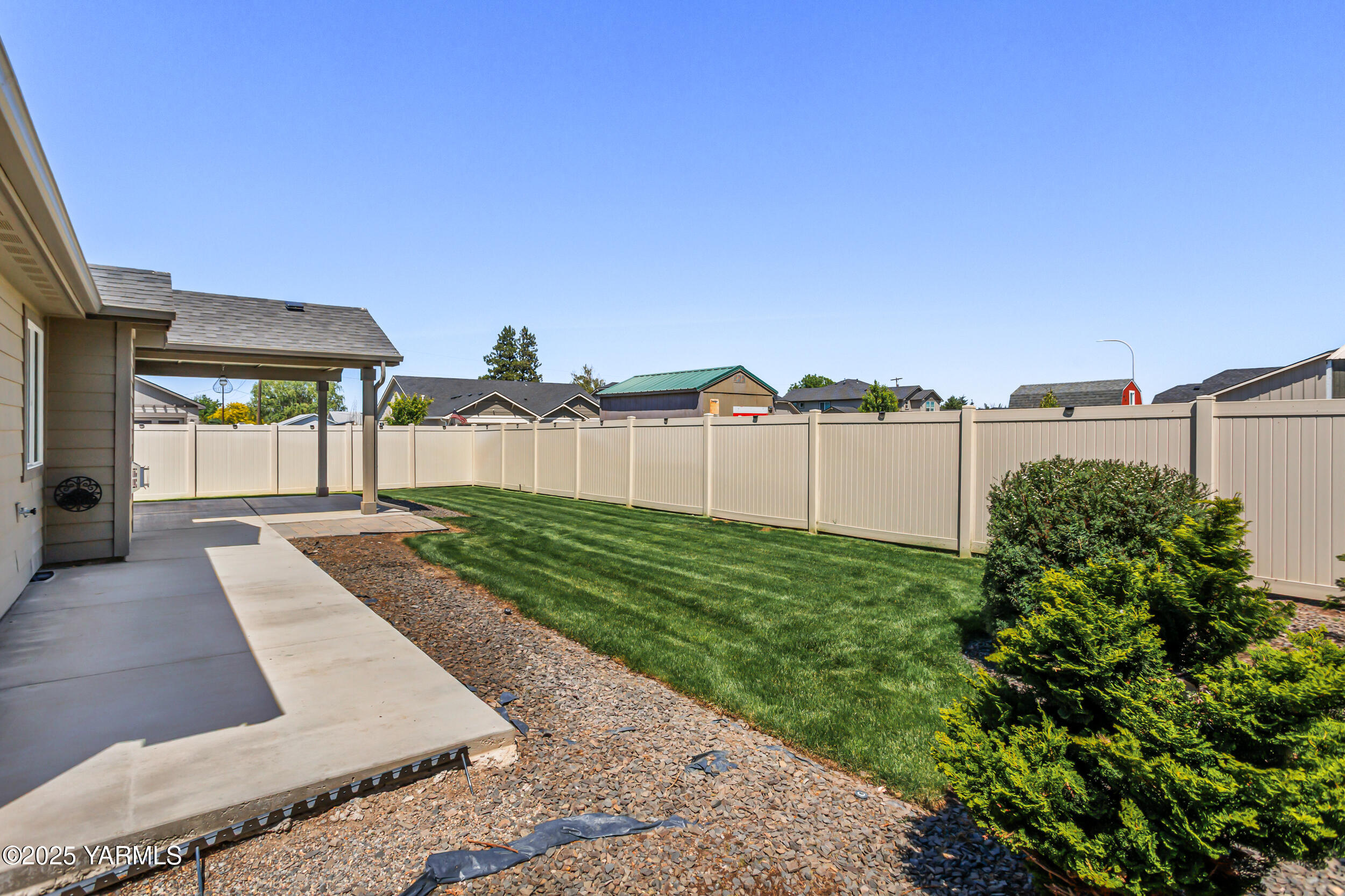2201 S 62nd Ave