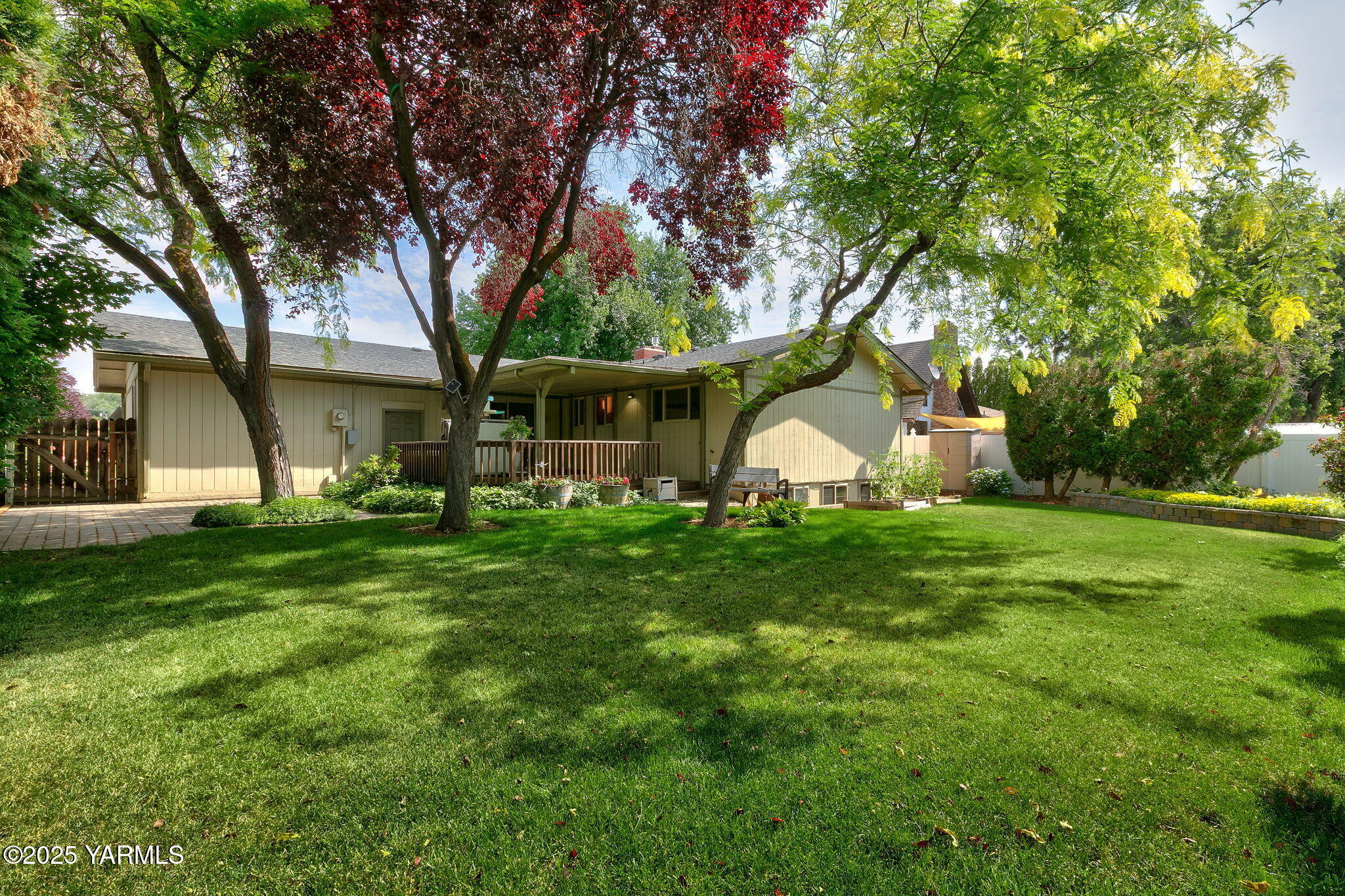 3204 Clinton Way