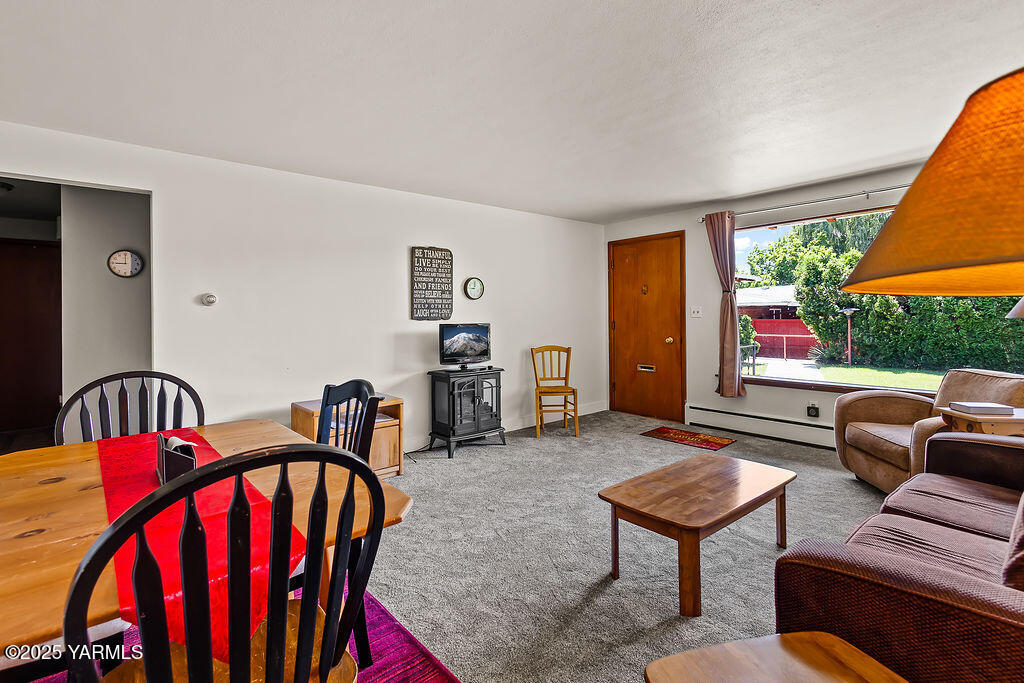 1501 W Chestnut Ave Unit: 5