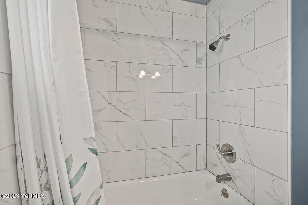 1501 W Chestnut Ave Unit: 5