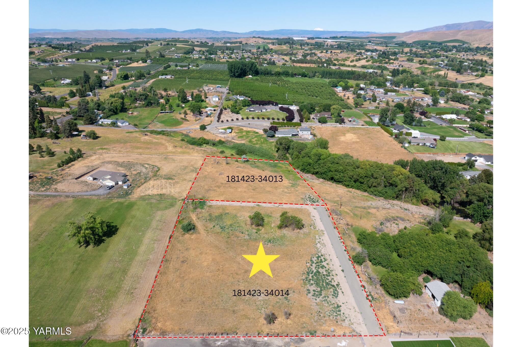 2582 Selah Loop Rd