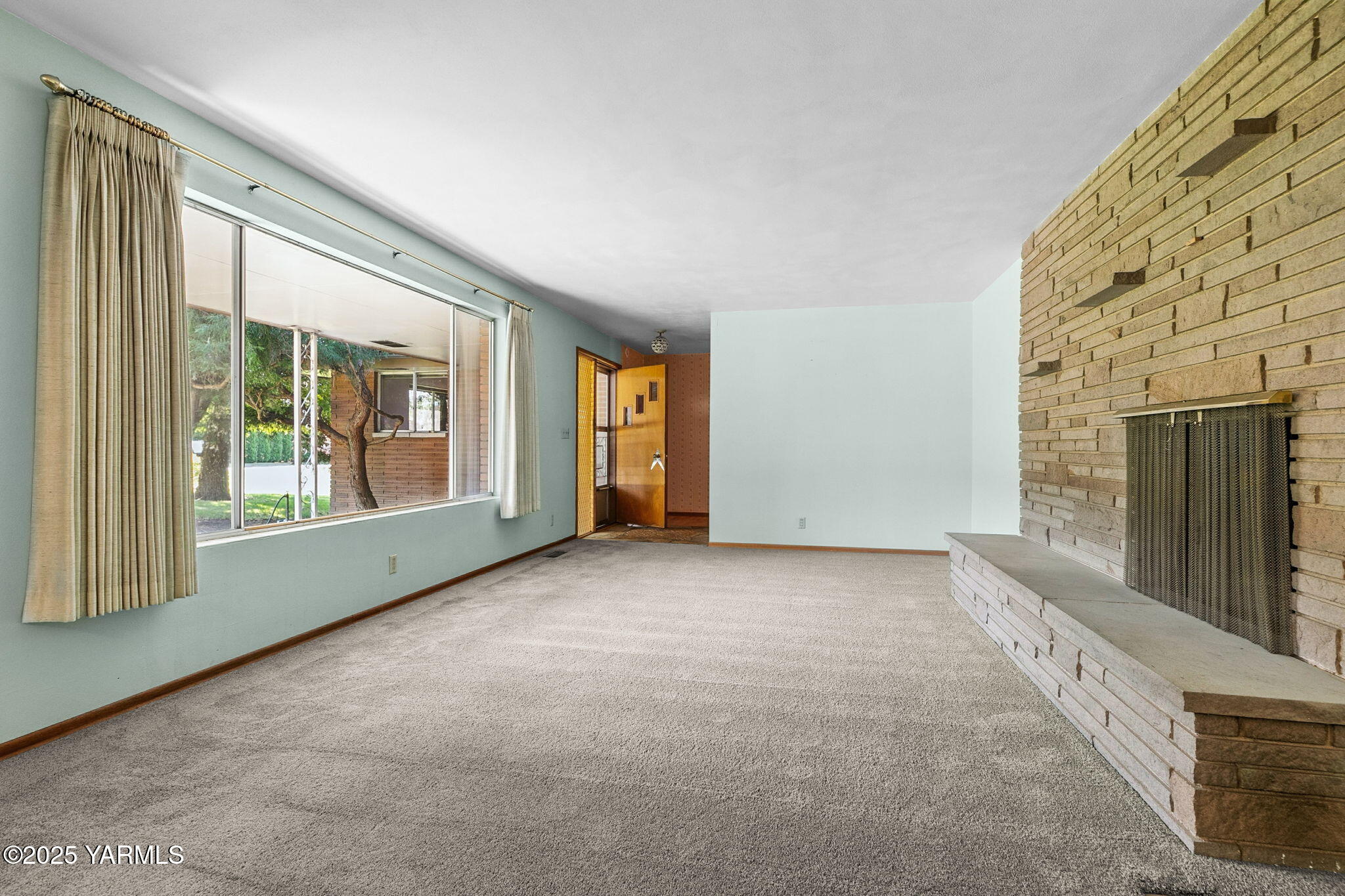 124 Warren Acres Dr