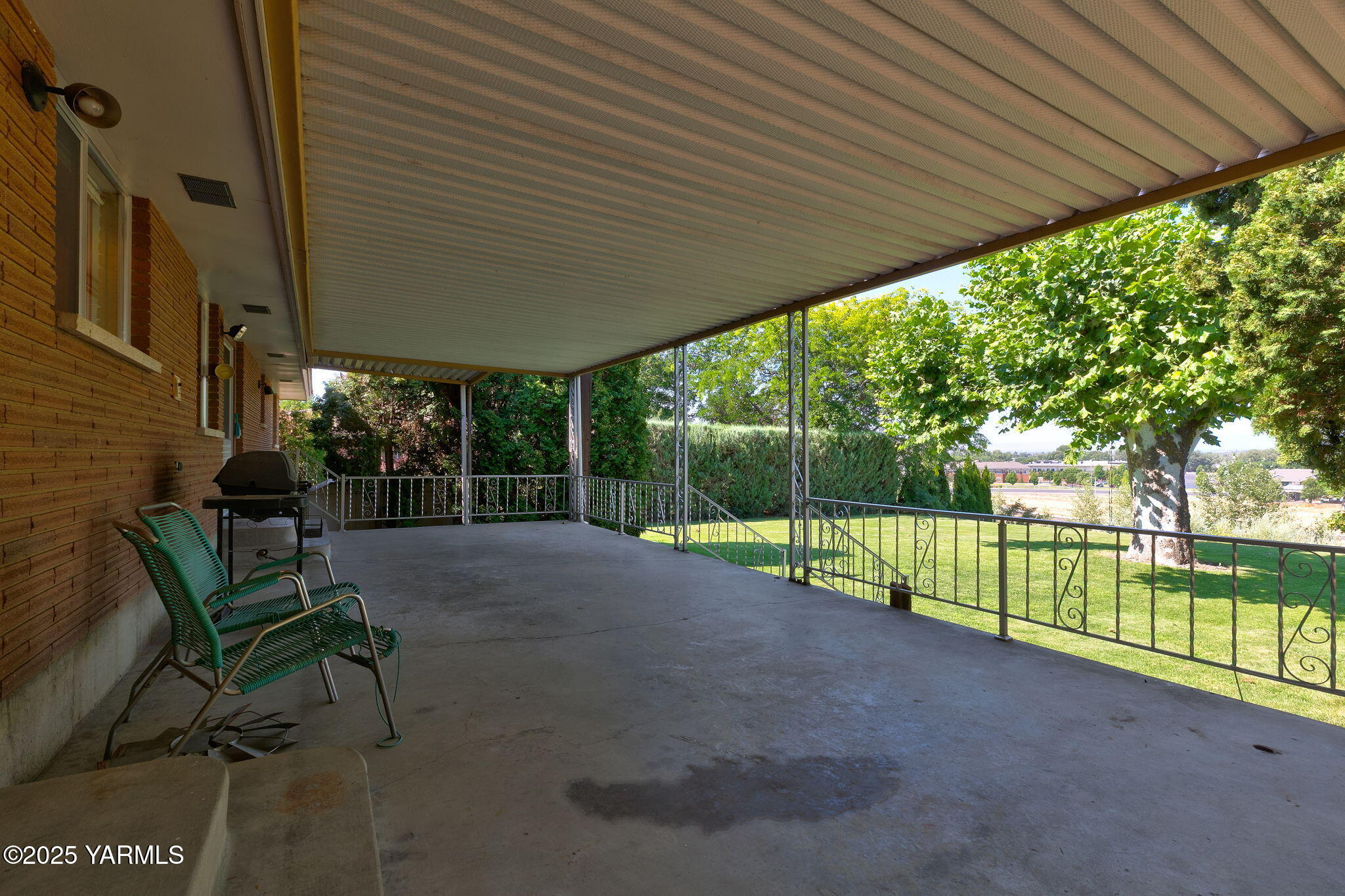 124 Warren Acres Dr