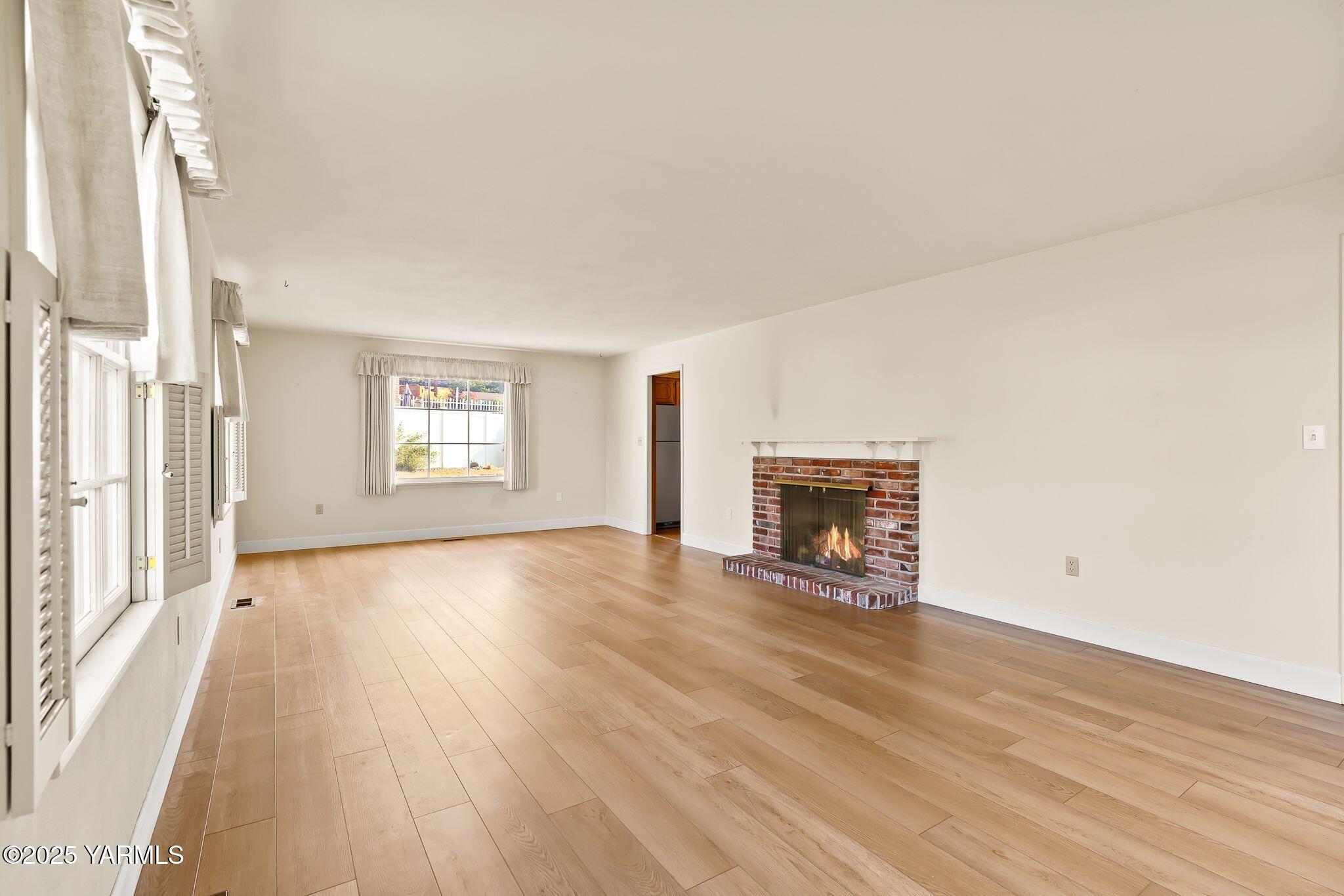 3603 W Lincoln Ave