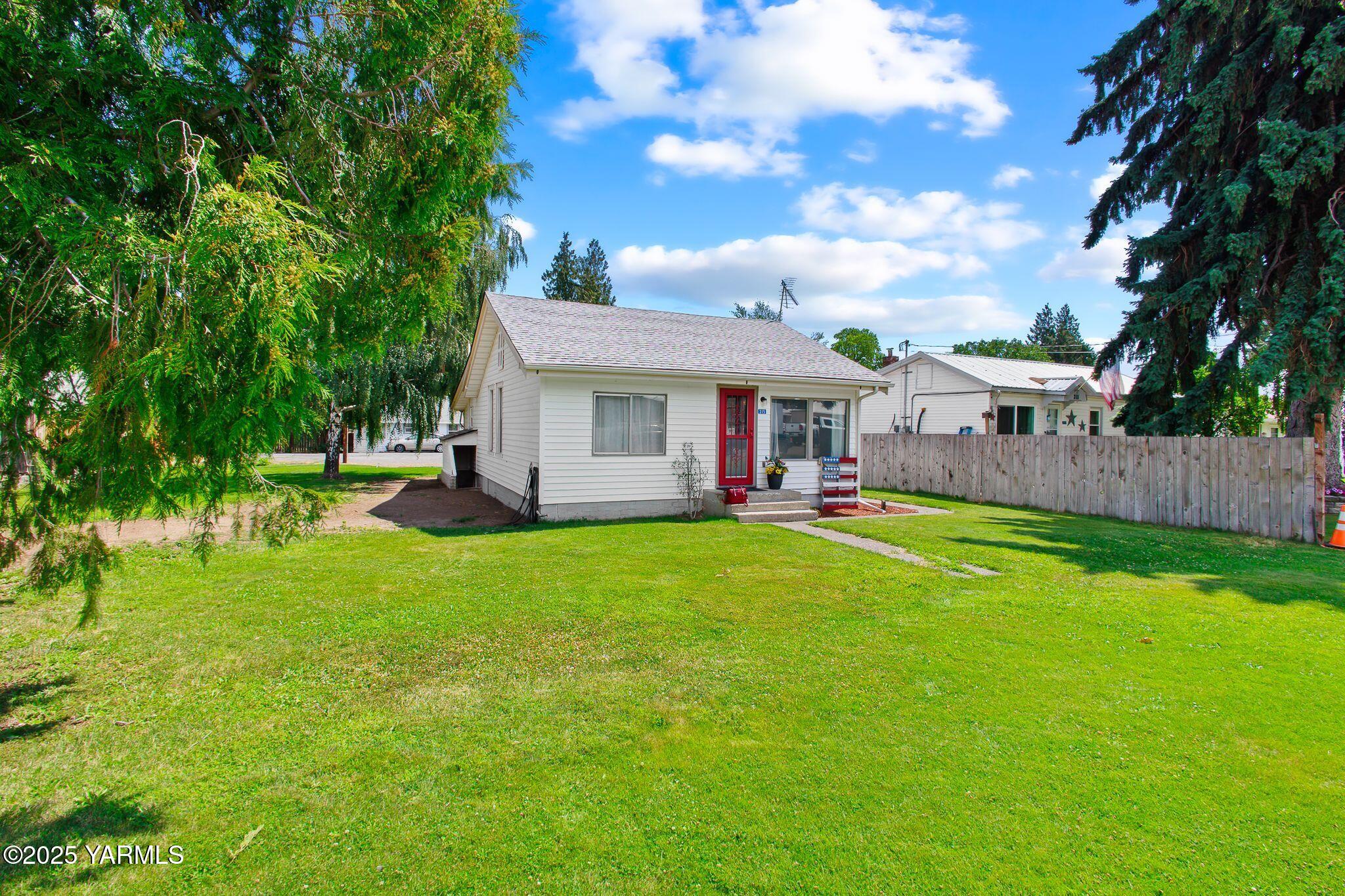 315 Penney Ave