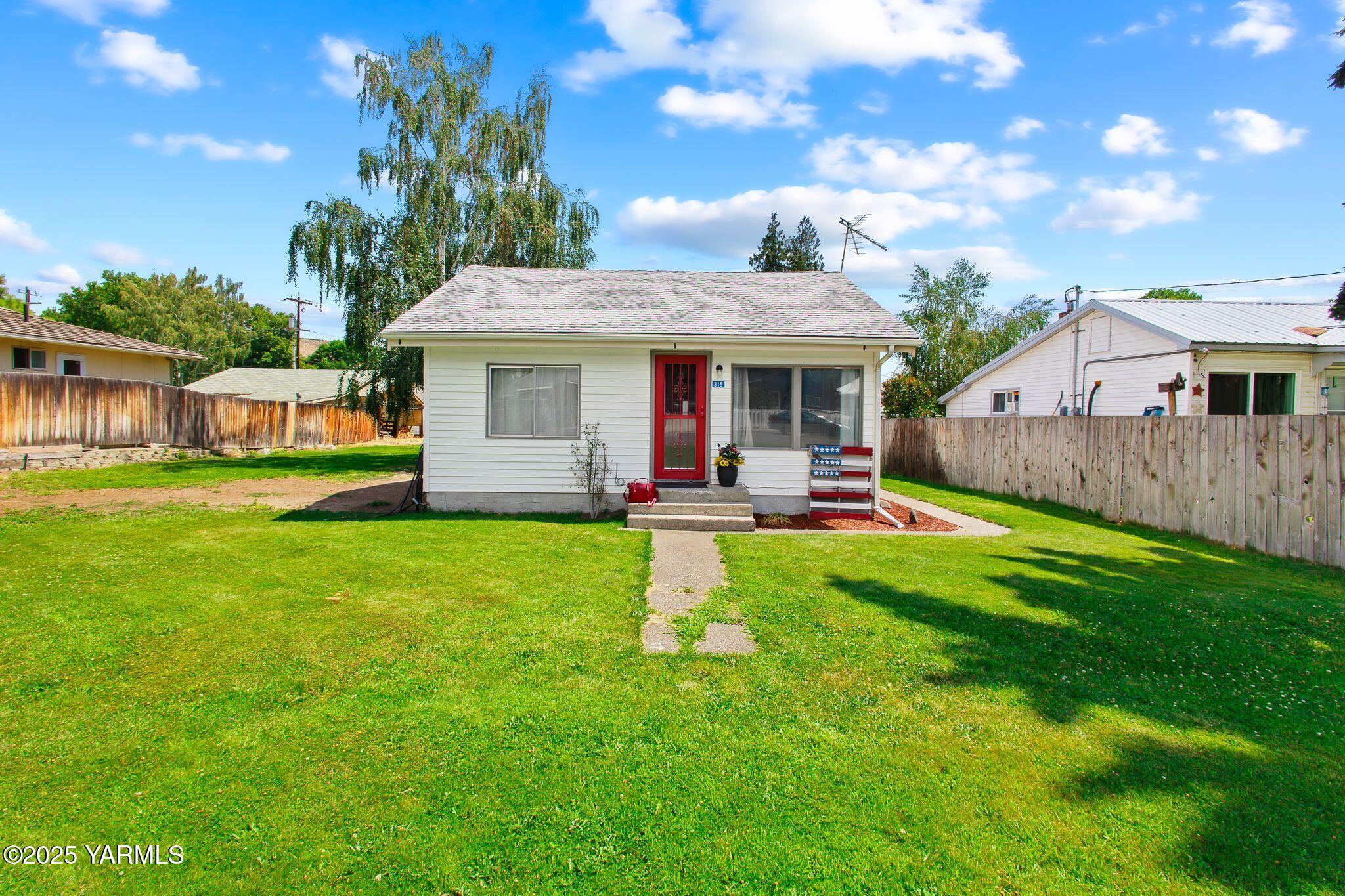 315 Penney Ave