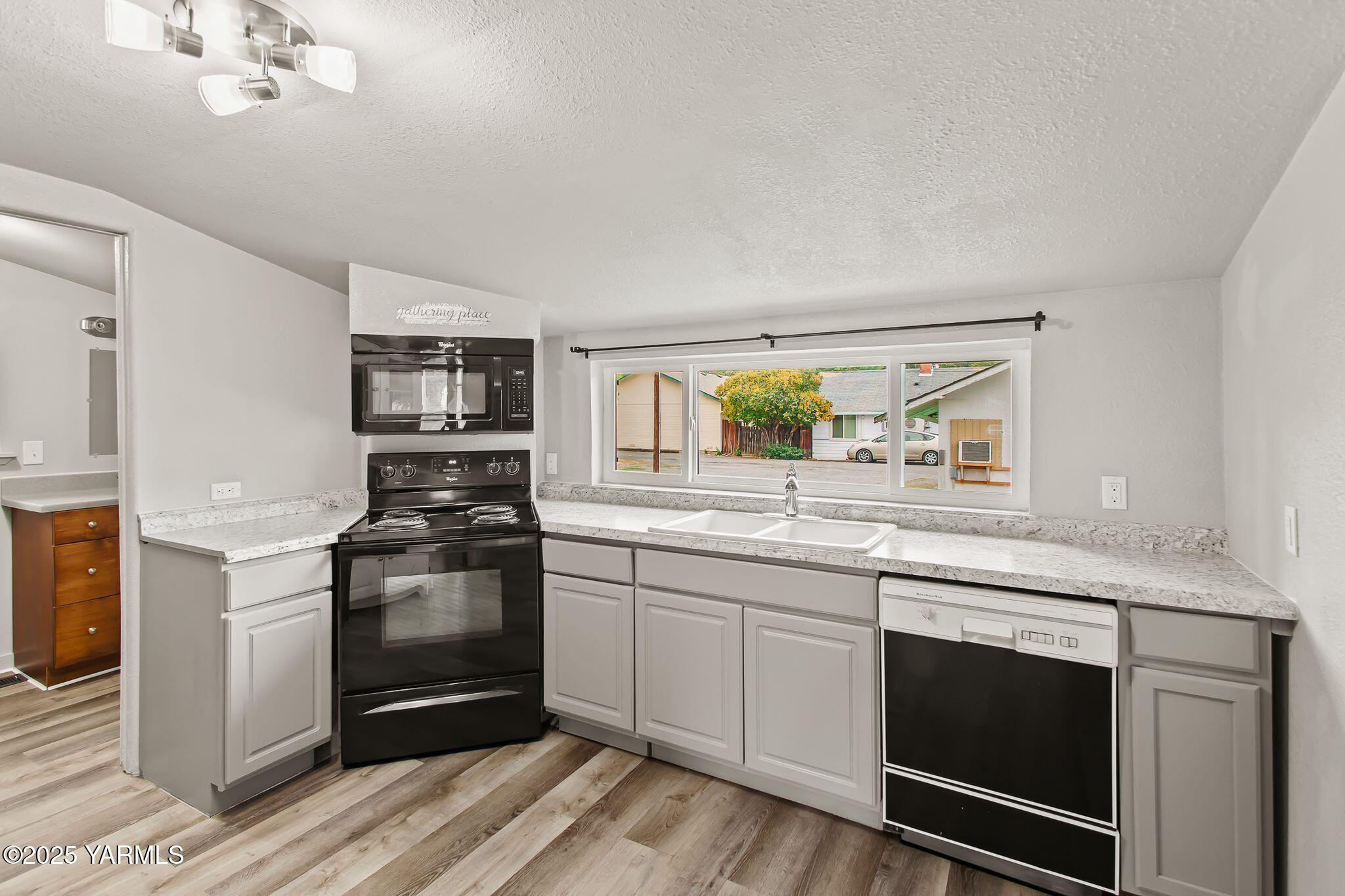 315 Penney Ave