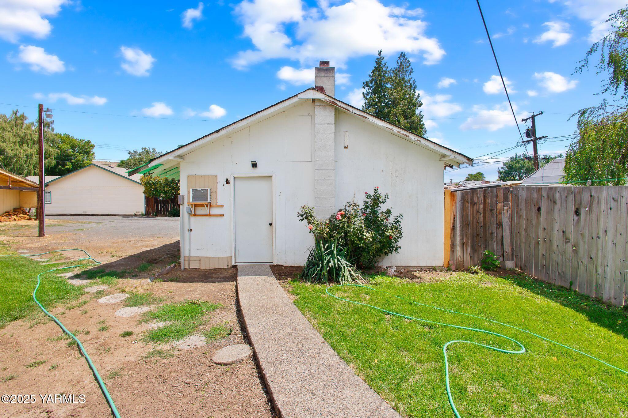 315 Penney Ave