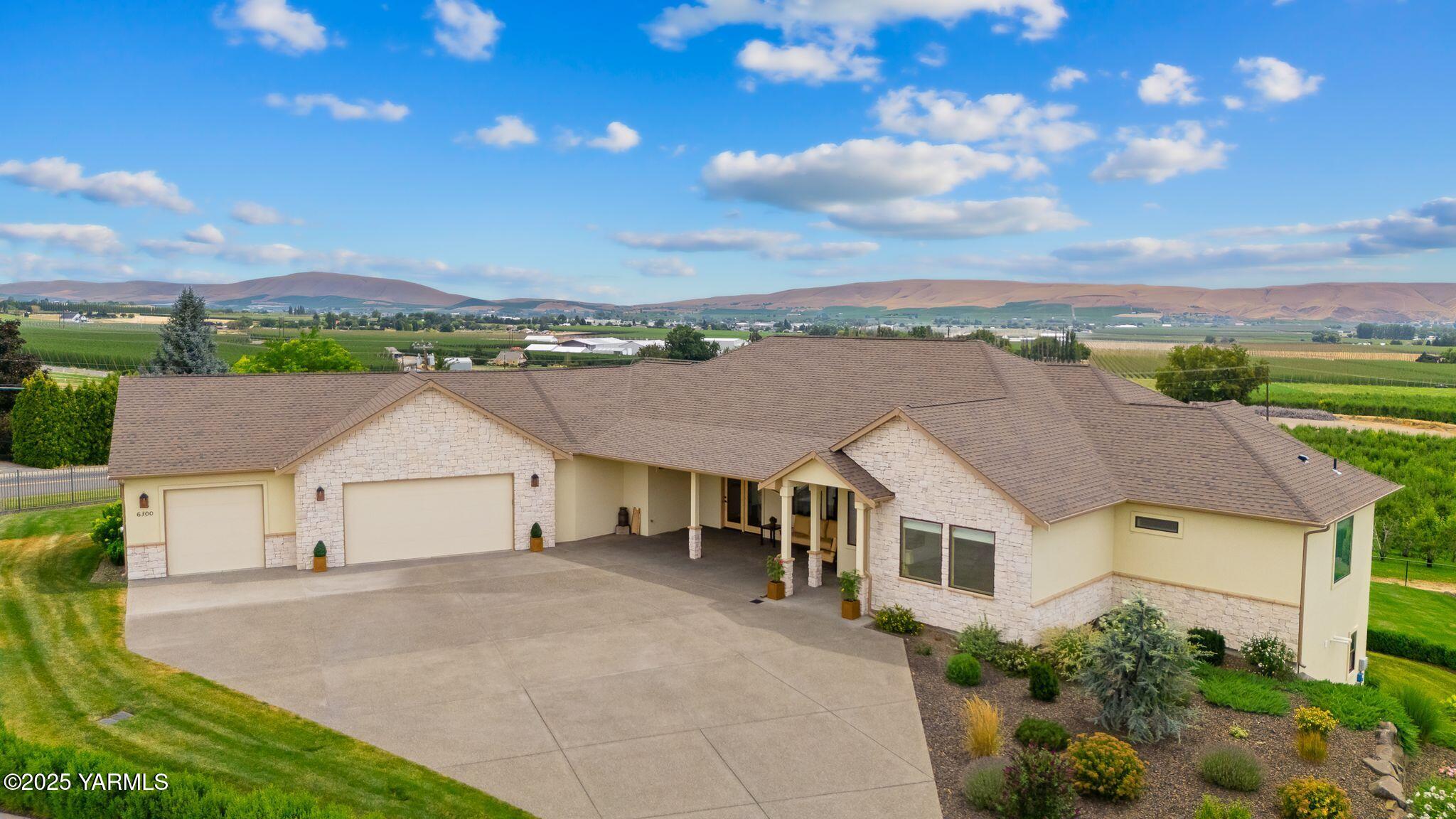 6300 Horizon View Ln