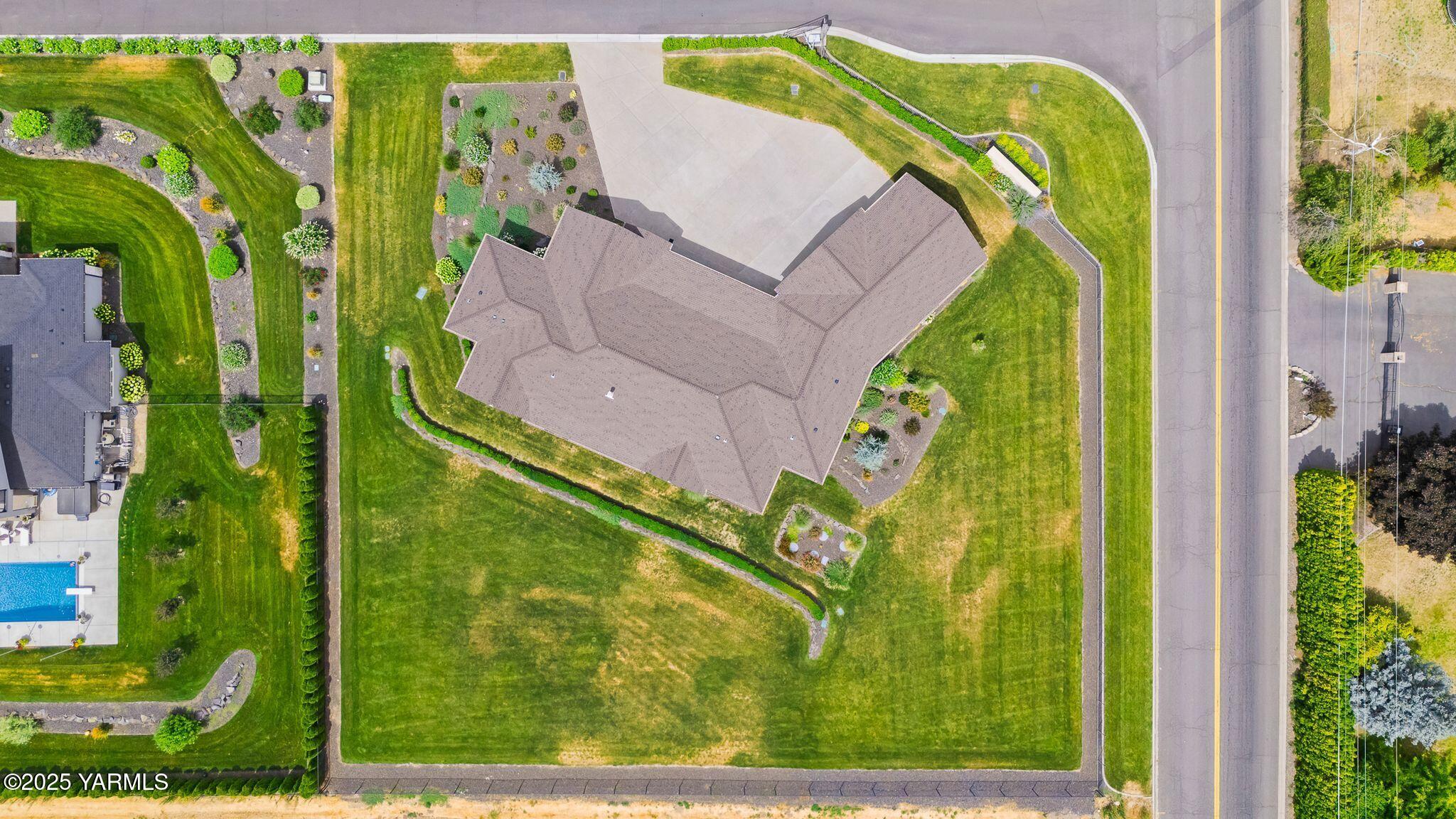 6300 Horizon View Ln