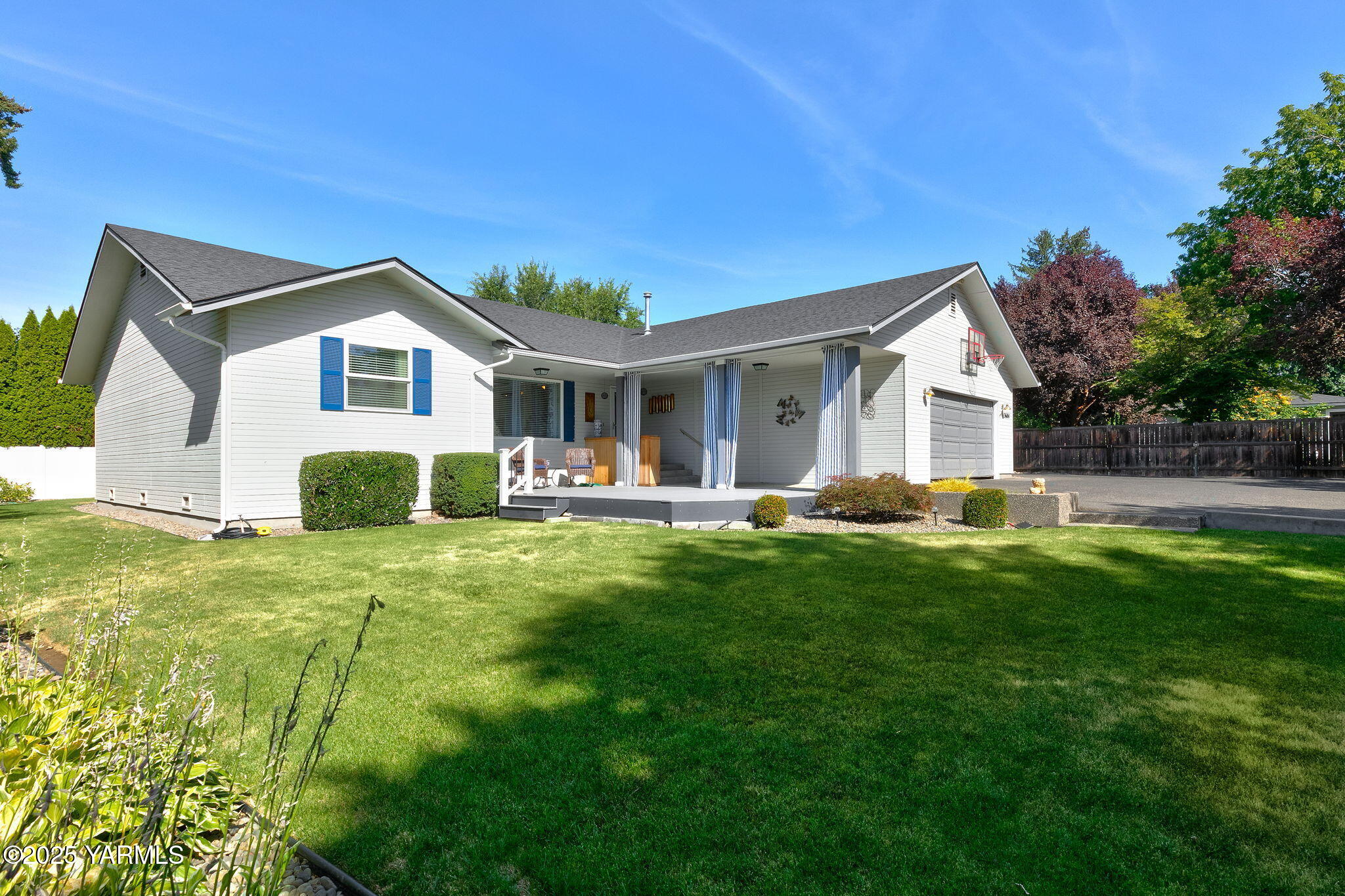 3604 Hillcrest Ct