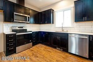 2600 Racquet Ln Unit: 26