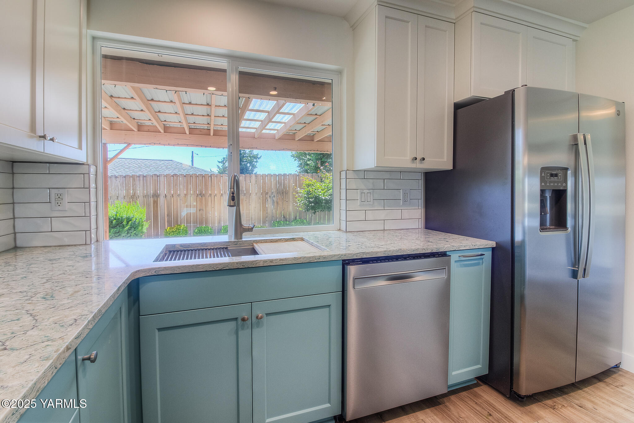 100 N 60th Ave Unit: 15