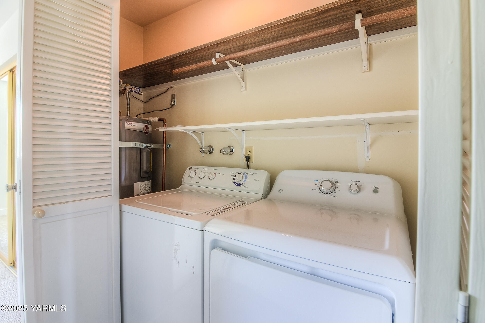 100 N 60th Ave Unit: 15