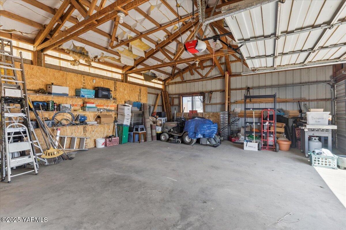 641 Moody Rd