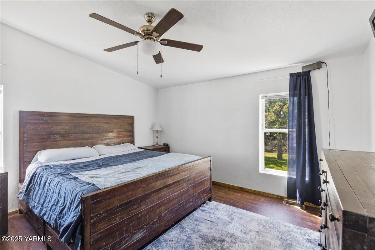 641 Moody Rd